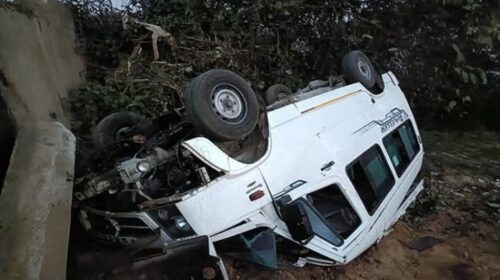हिमाचल में एक और हाद.सा: घने कोहरे की चपेट में आई निजी कंपनी की गाड़ी- 7 कामगार थे सवार