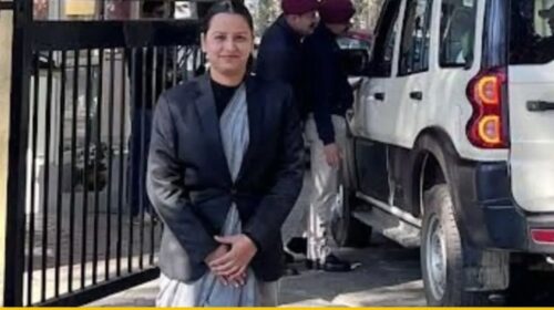 मां को खोने के बाद भी नहीं टूटा हौसला, फौजी की बेटी बनी कृषि विकास अधिकारी
