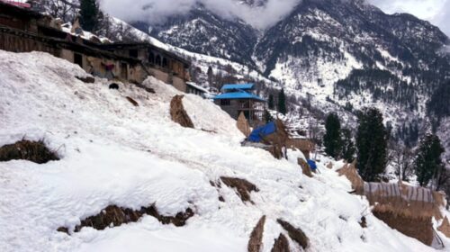 Himachal: मौत के मुंह में फंसे थे बिहार के इंजीनियर, फिर ग्रामीणों ने किया कुछ ऐसा कि जीत लिया सबका दिल