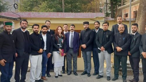 हिमाचल हाई कोर्ट के न्यायमूर्ति सुशील कुकरेजा ने शिलाई कोर्ट का किया दौरा..