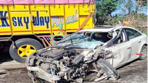 गगरेट में तेज रफ्तार का कहर: बेकाबू कार ने 2 वाहनों काे मारी टक्कर…उड़े परखच्चे