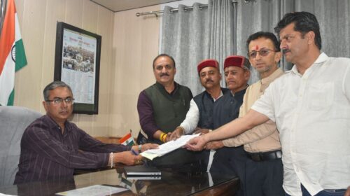 टटियाणा वार्ड-5 से भाजपा समर्थित उम्मीदवार ने किया नामांकन दाखिल