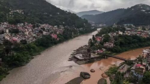 हिमाचल में मानसून की बारिश से नदियों का जलस्तर बढ़ा, बिजली आपूर्ति बाधित; जानें 6 जुलाई तक कैसा रहेगा मौसम