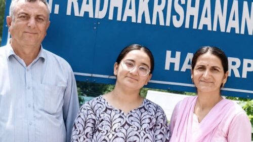 उपलब्धि : शिल्ला गांव के लिए गर्व के क्षण ! चौहान बस के मालिक रमेश चौहन की बेटी सुदिक्षा चौहान का MBBS के लिए चयन..