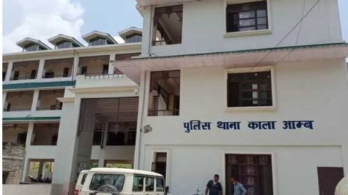कालांअंब में एक तार के पीछे दो भाइयों में खूनी झड़प, बीच में आई पत्नी तो उसे भी नहीं बख्शा