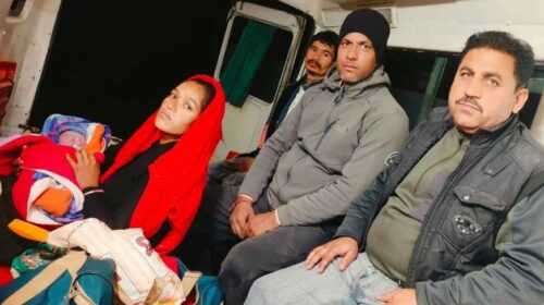 राजगढ़: 108 एंबुलेंस कर्मियों की सूझबूझ से गूंजी किलकारी, चलती एंबुलेंस में हुआ सुरक्षित प्रसव