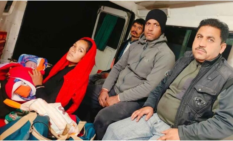 राजगढ़: 108 एंबुलेंस कर्मियों की सूझबूझ से गूंजी किलकारी, चलती एंबुलेंस में हुआ सुरक्षित प्रसव